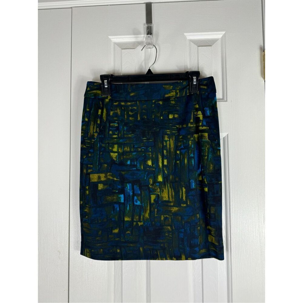 NWT Premise Womens Skirt Size 8P